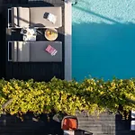 Ξενοδοχείο με διαμερίσματα Rust House