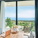 Rust House Ξενοδοχείο με διαμερίσματα *