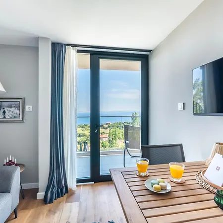 Rust House * Ayvacik (Canakkale)